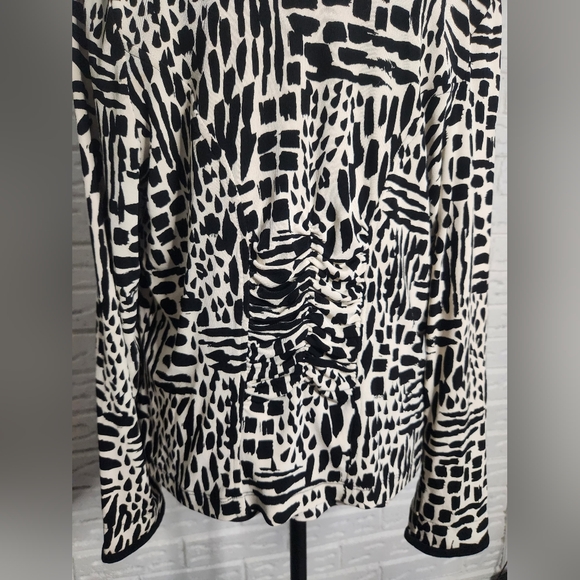 Blazer & Tank Top 2-Piece Coordinate Set, Animal Print - Picture 8 of 16
